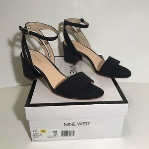 Nine West Galletto Navy Sandal 7.5m. New